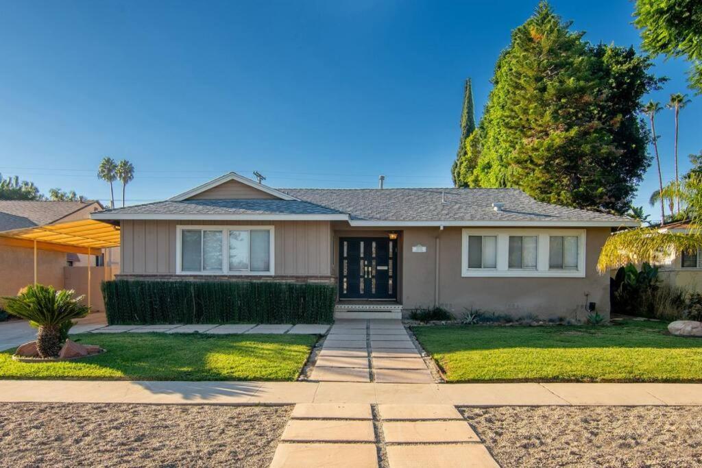 Large Home With Pool + Jacuzzi Los Angeles Eksteriør bilde