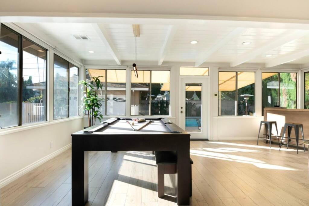 Large Home With Pool + Jacuzzi Los Angeles Eksteriør bilde